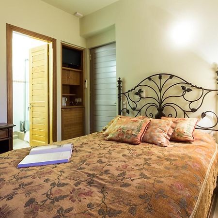 Elia Junior Suite In Epidavros With Shared Pool Néa Epídavros Zewnętrze zdjęcie