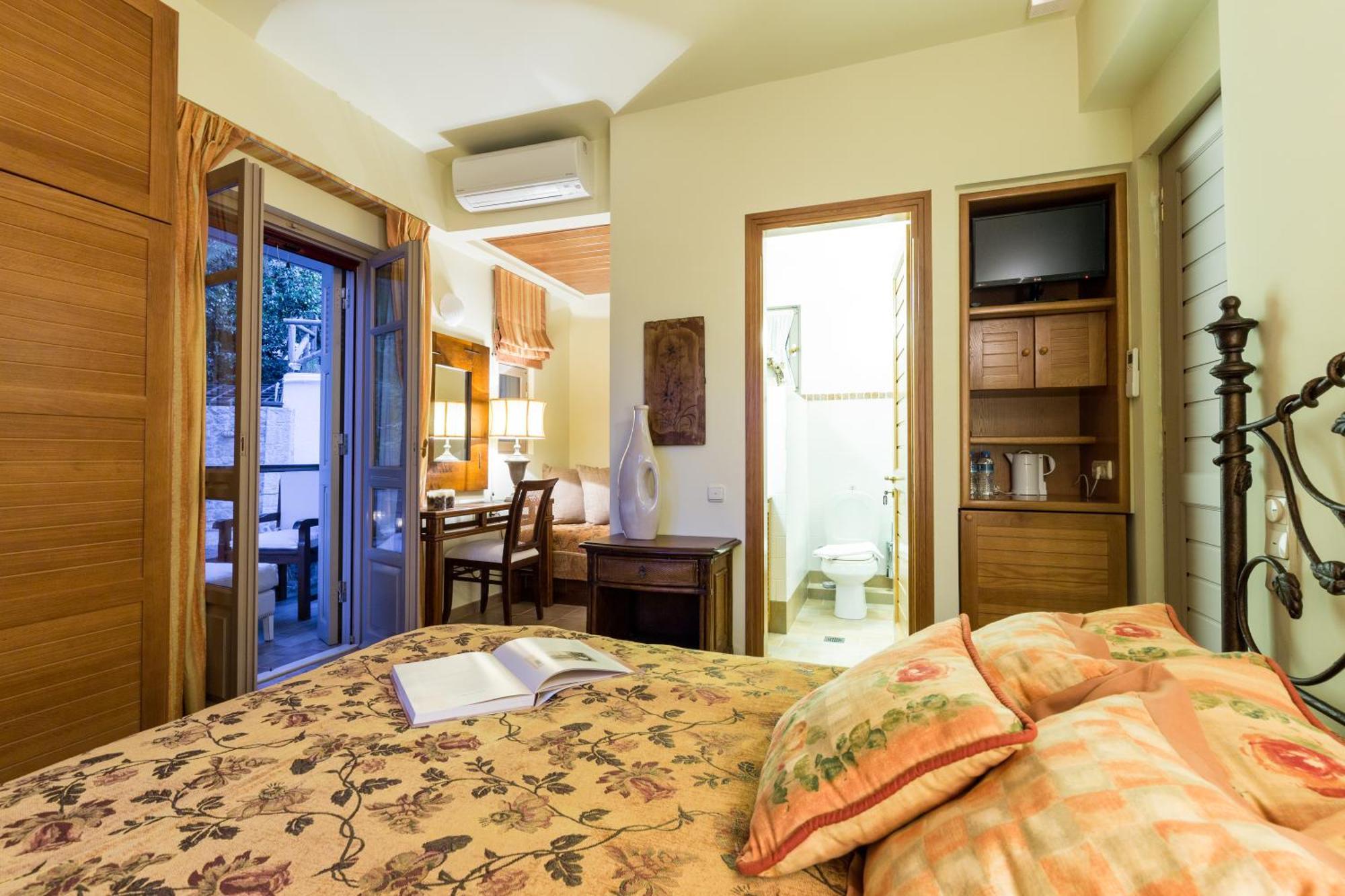 Elia Junior Suite In Epidavros With Shared Pool Néa Epídavros Zewnętrze zdjęcie